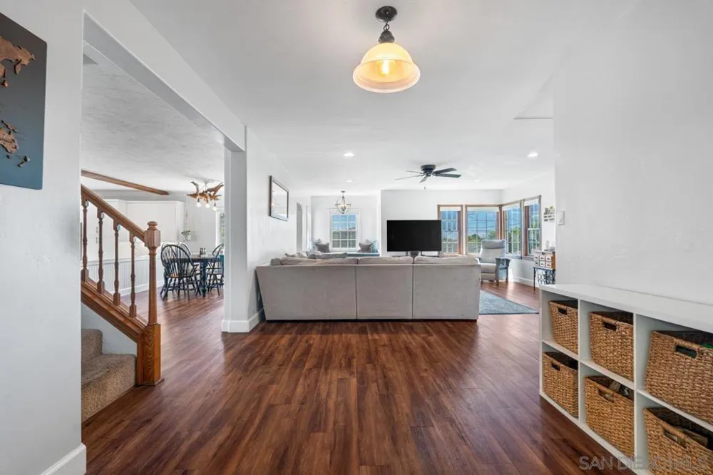 7787 Orien Ave La Mesa, CA 91941