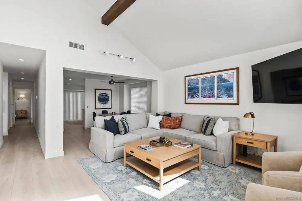 849 Bluebell Ct Carlsbad, CA 92011