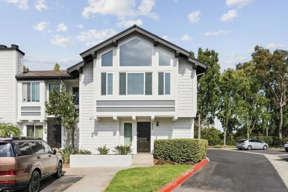 849 Bluebell Ct Carlsbad, CA 92011