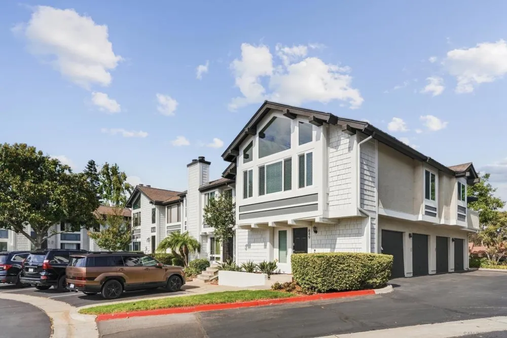 849 Bluebell Ct Carlsbad, CA 92011