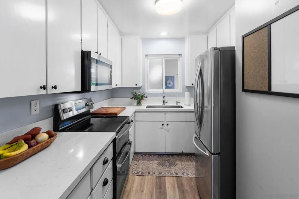 500 E Coronado, CA 92118