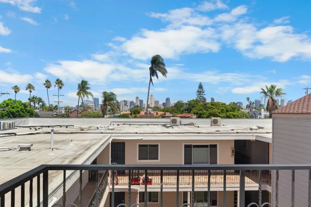 500 E Coronado, CA 92118