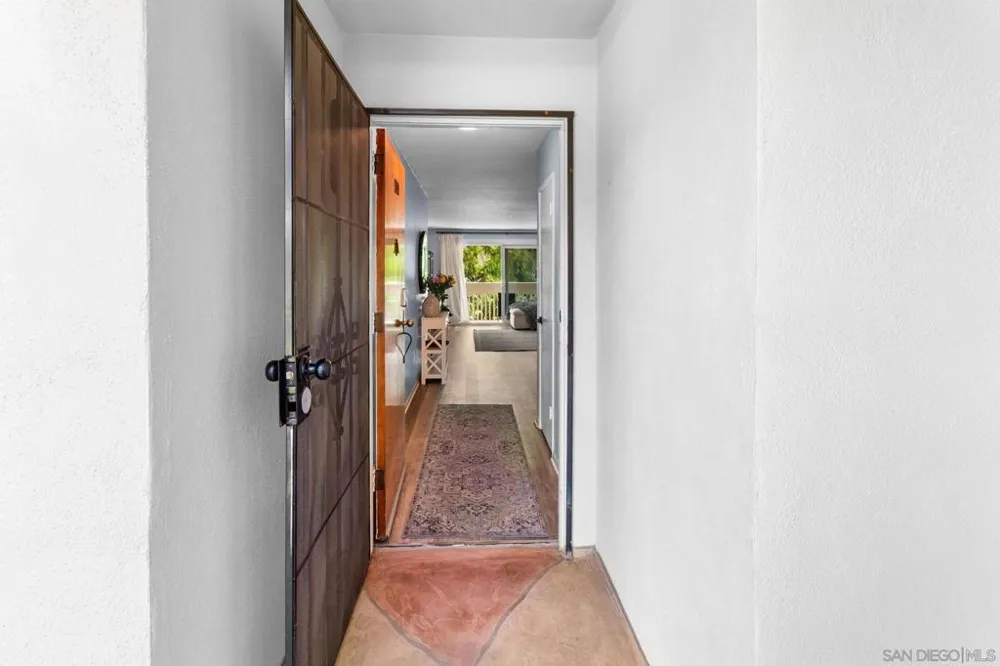 500 E Coronado, CA 92118