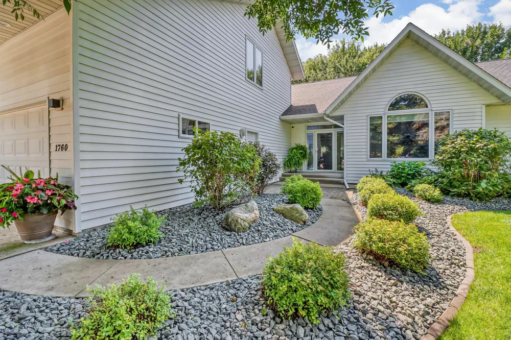 1760 E Shore Drive Detroit Lakes, MN 56501