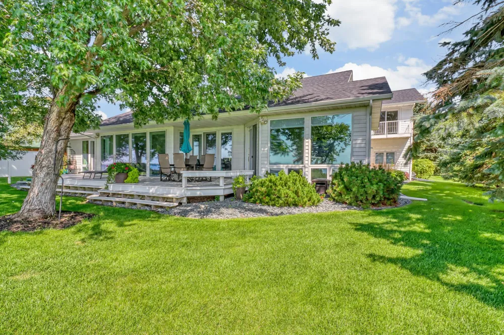 1760 E Shore Drive Detroit Lakes, MN 56501