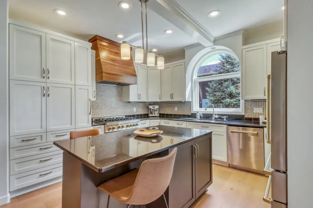 1760 E Shore Drive Detroit Lakes, MN 56501