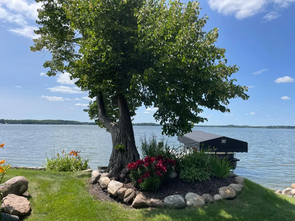 1760 E Shore Drive Detroit Lakes, MN 56501