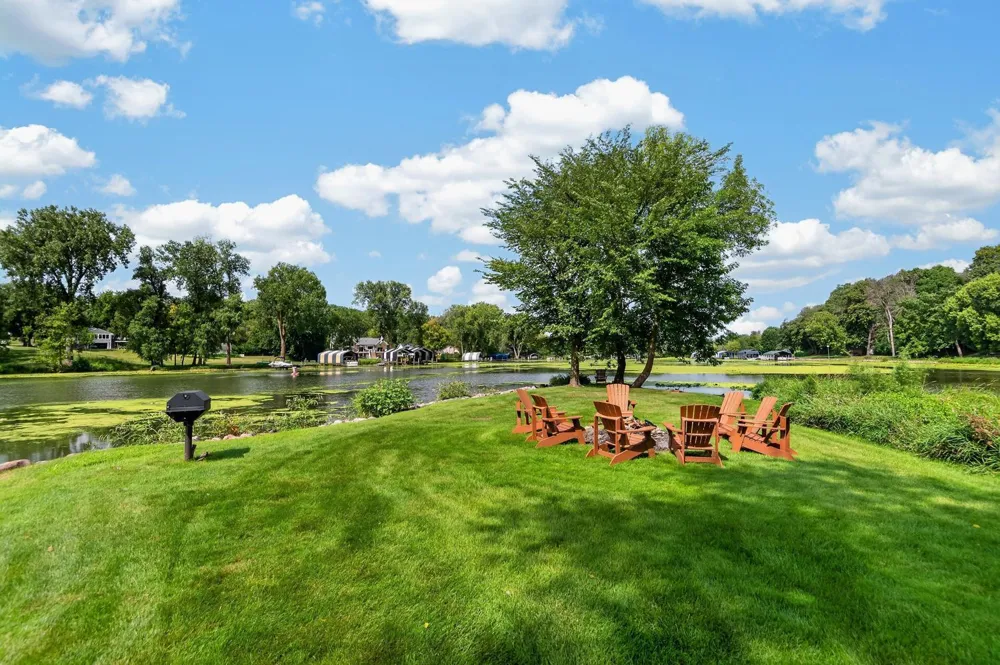 1145 Cove Circle Minnetrista, MN 55364