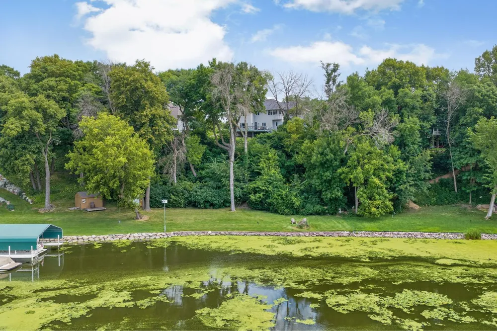 1145 Cove Circle Minnetrista, MN 55364