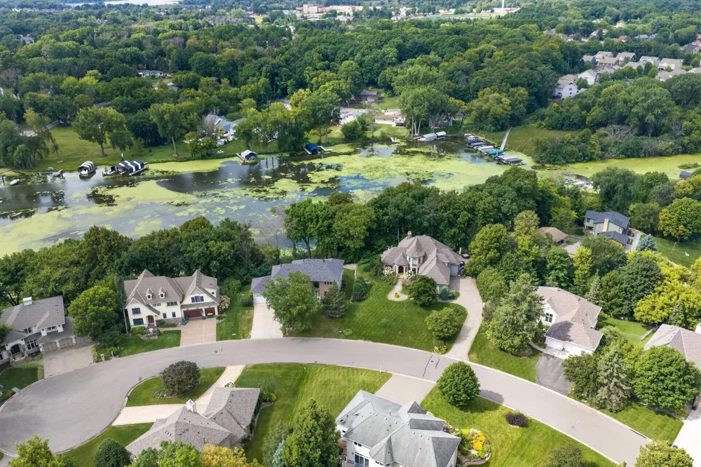 1145 Cove Circle Minnetrista, MN 55364