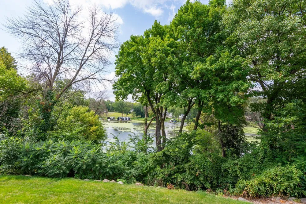1145 Cove Circle Minnetrista, MN 55364