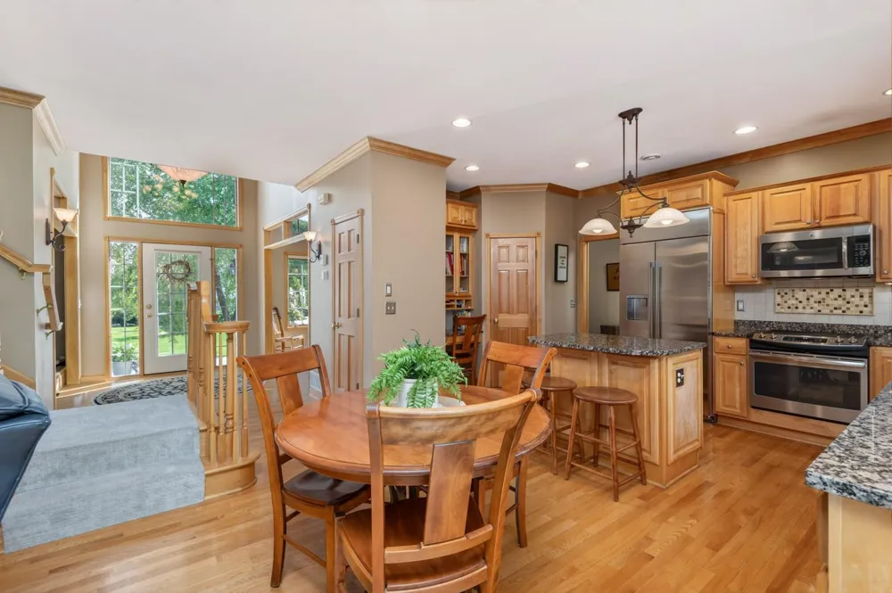 1145 Cove Circle Minnetrista, MN 55364