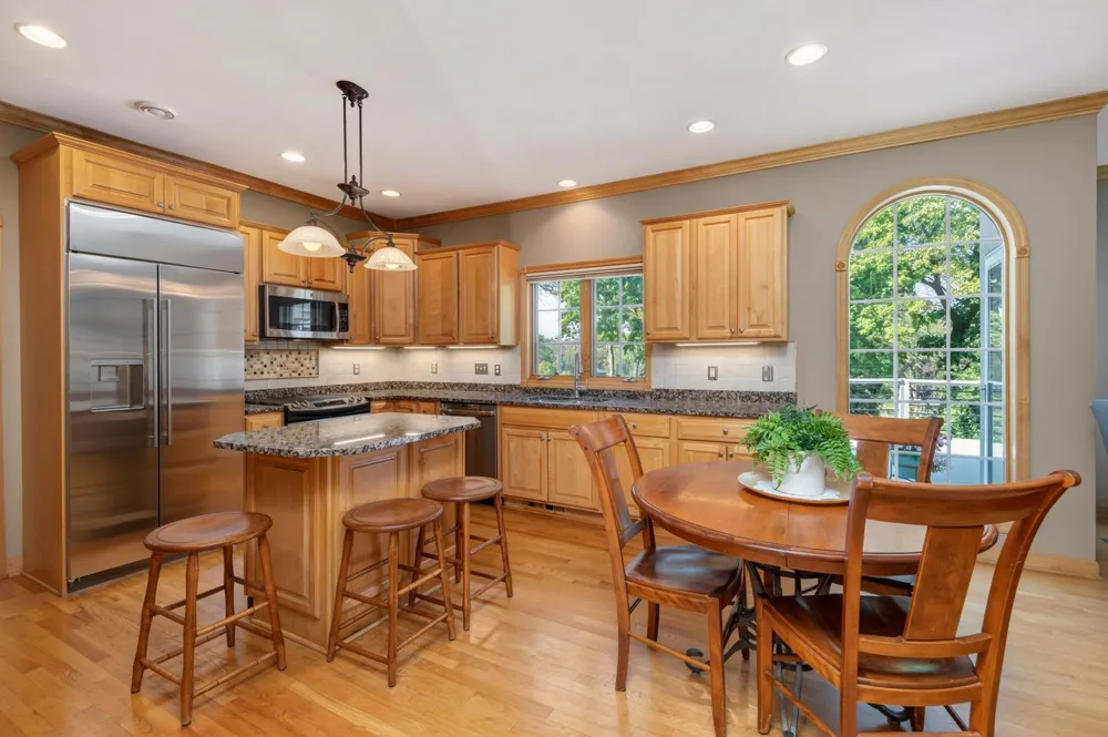 1145 Cove Circle Minnetrista, MN 55364