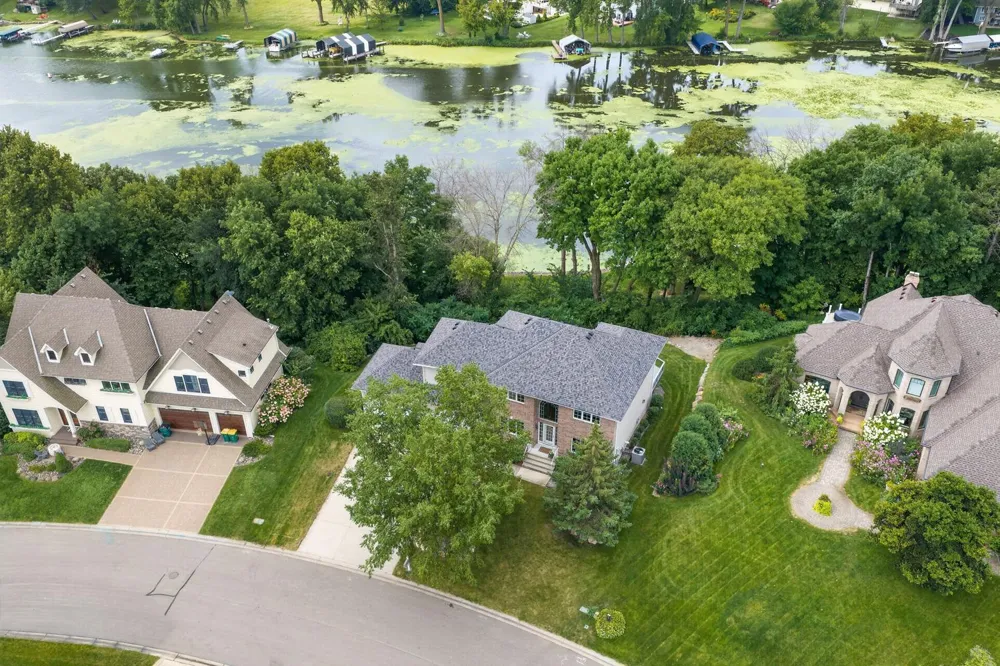 1145 Cove Circle Minnetrista, MN 55364