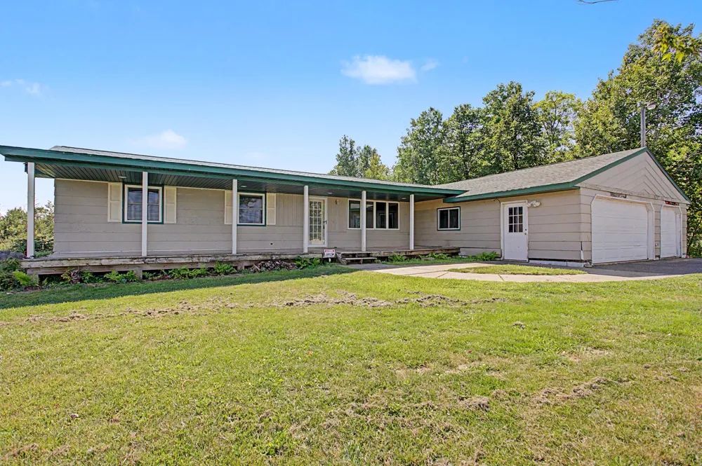 37981 Southfork Road Hinckley, MN 55037