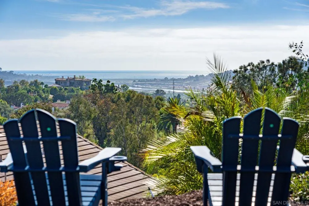 16610 Los Morros Rancho Santa Fe, CA 92067