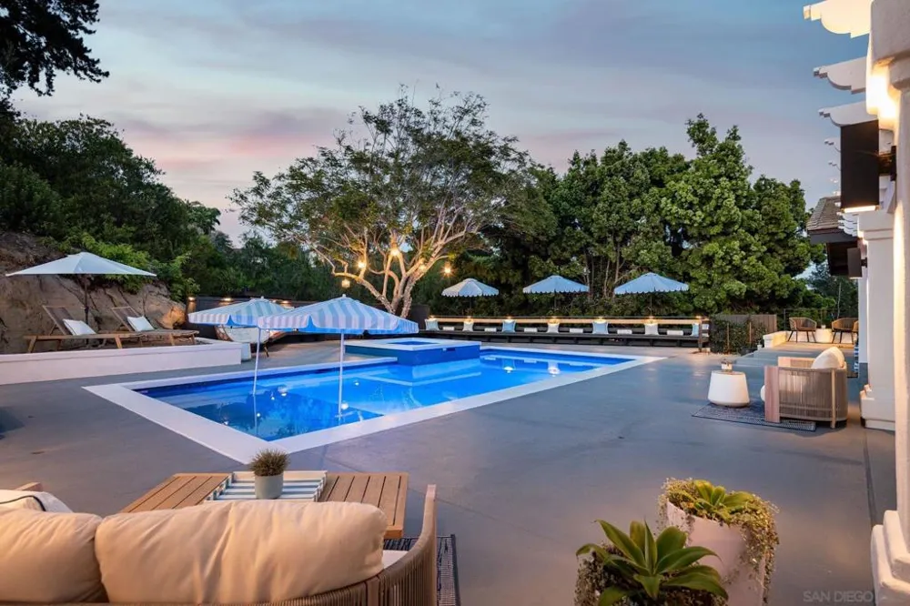 16610 Los Morros Rancho Santa Fe, CA 92067