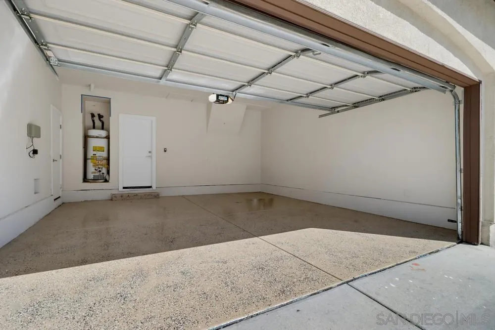 1540 Hunters Glen Chula Vista, CA 91913