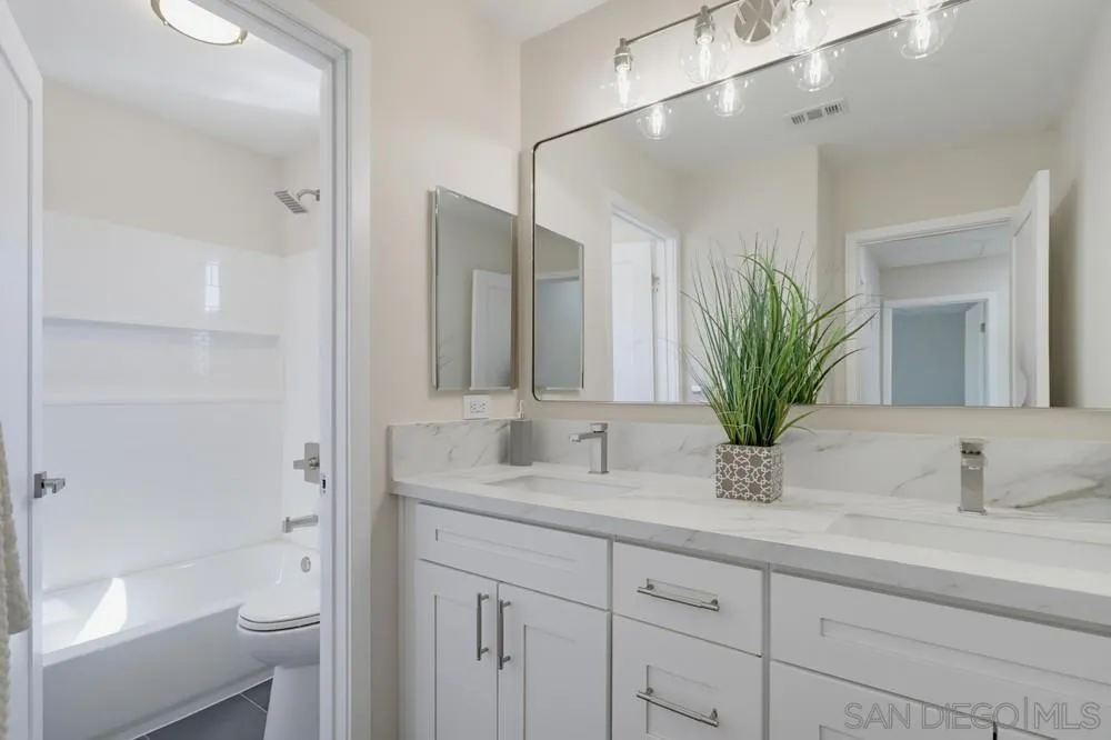 1540 Hunters Glen Chula Vista, CA 91913