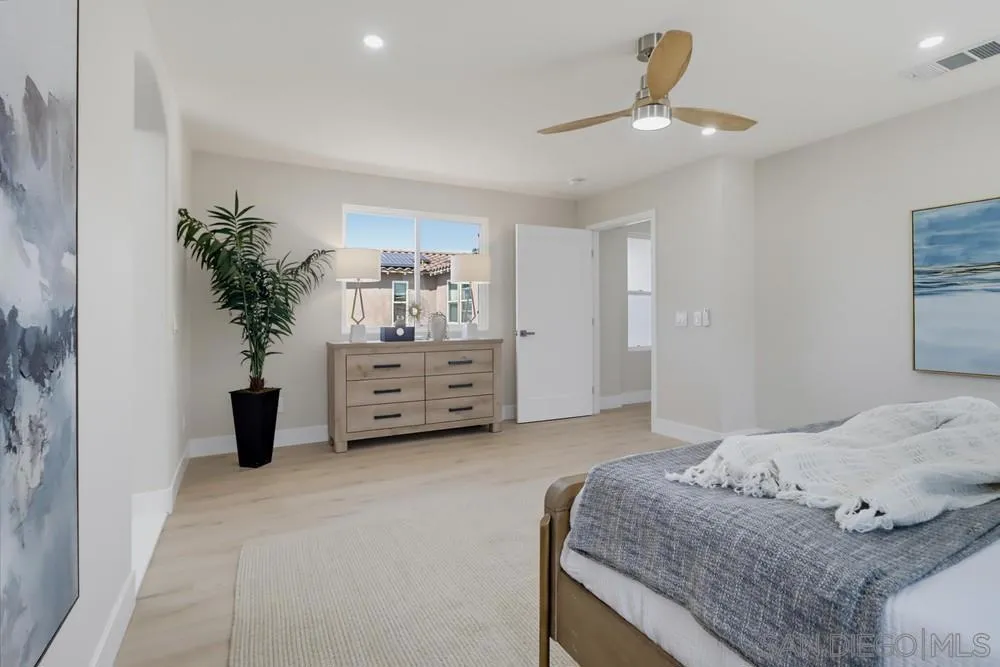 1540 Hunters Glen Chula Vista, CA 91913