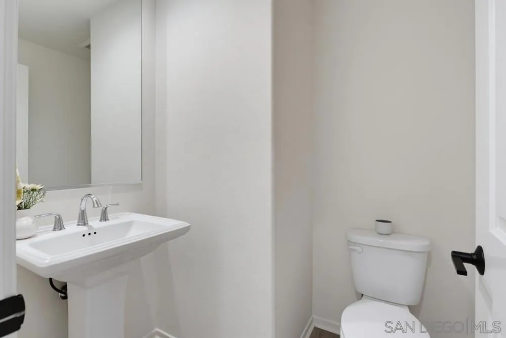709 Merit Dr San Marcos, CA 92078