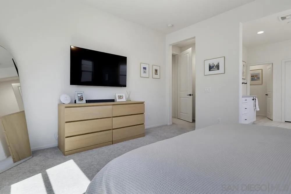 709 Merit Dr San Marcos, CA 92078