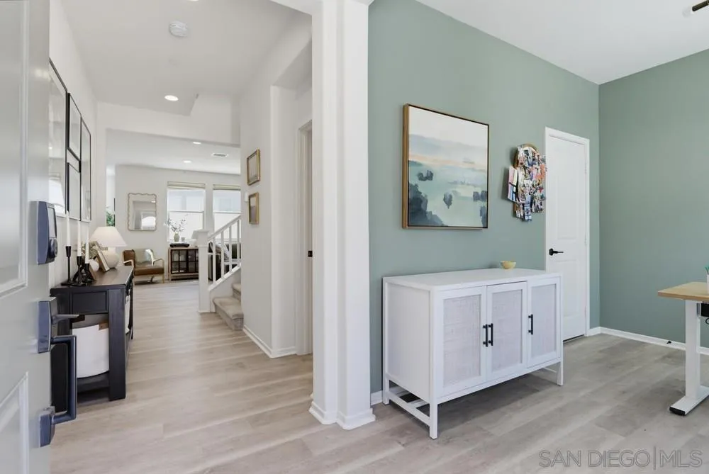 709 Merit Dr San Marcos, CA 92078