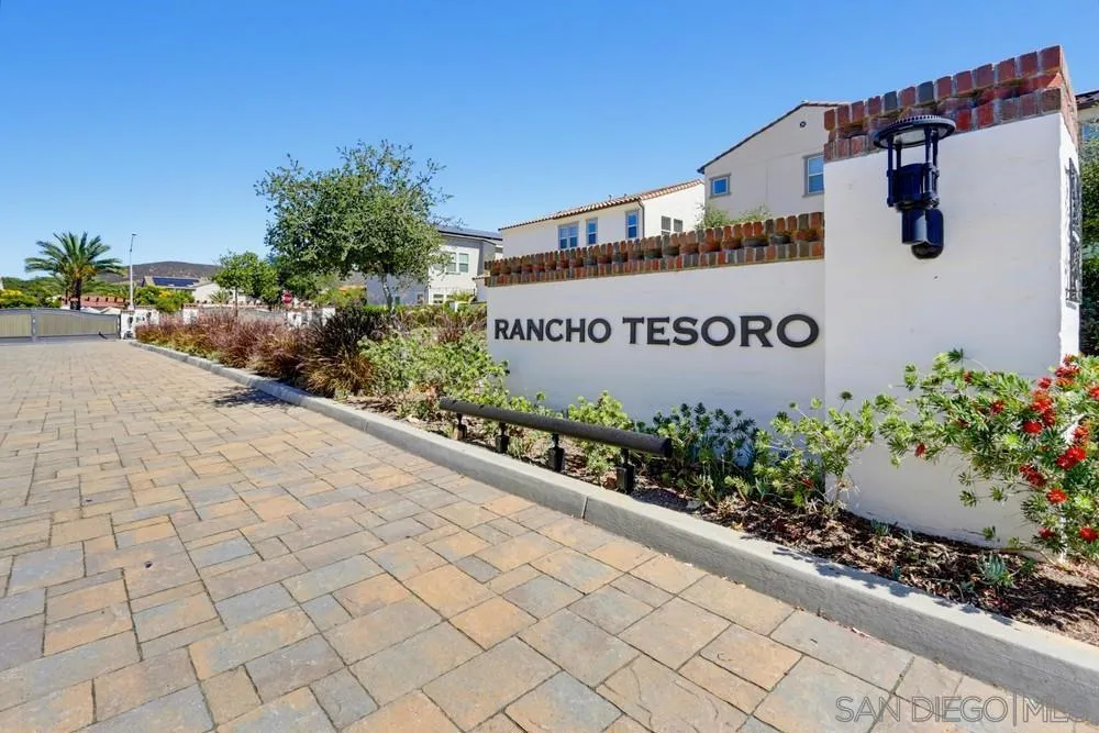 709 Merit Dr San Marcos, CA 92078