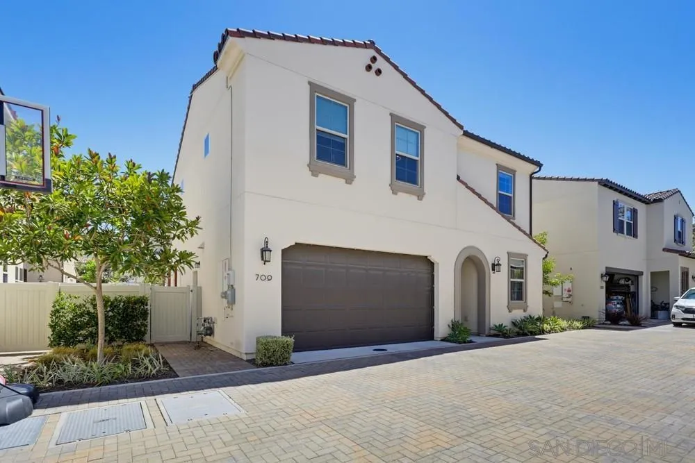 709 Merit Dr San Marcos, CA 92078