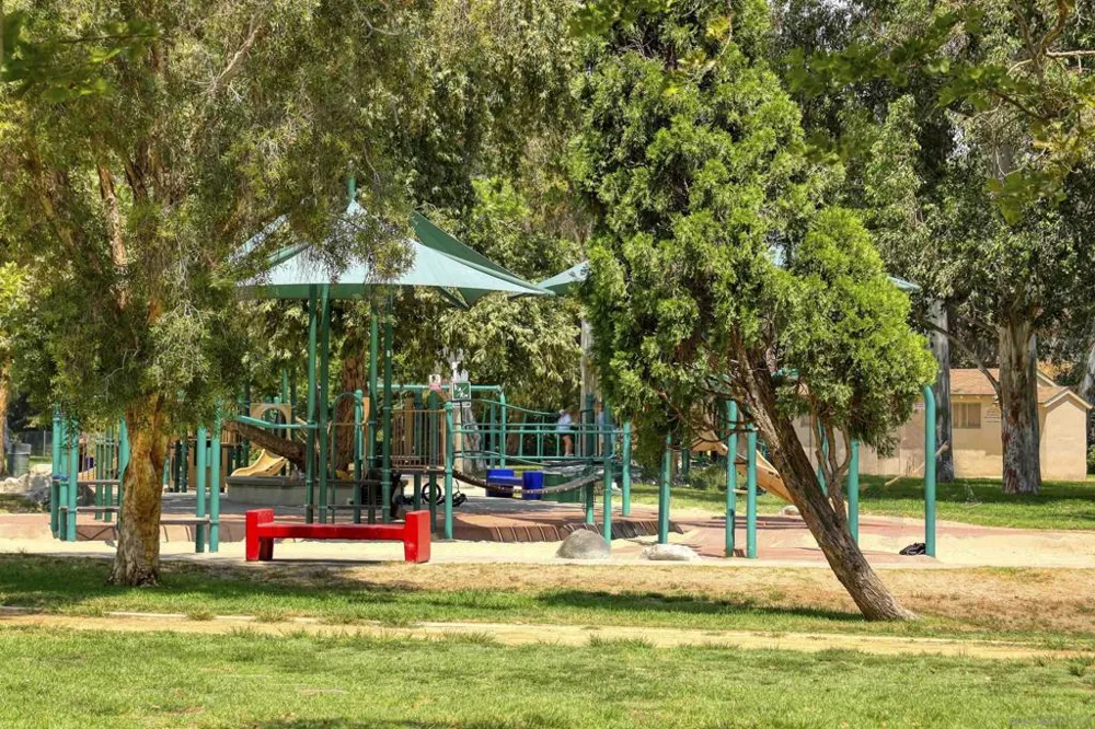 5003 Westpark Dr. #203 North Hollywood, CA 91601