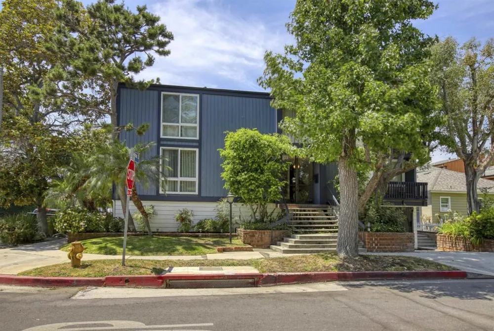 5003 Westpark Dr. #203 North Hollywood, CA 91601