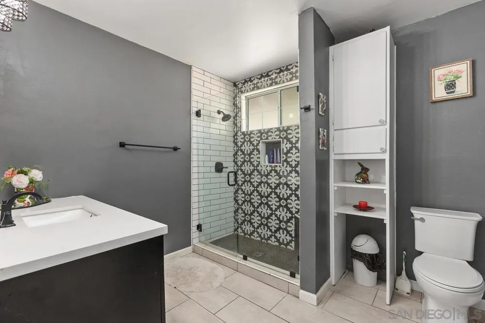 3562 S Mission Road Fallbrook, CA 92028
