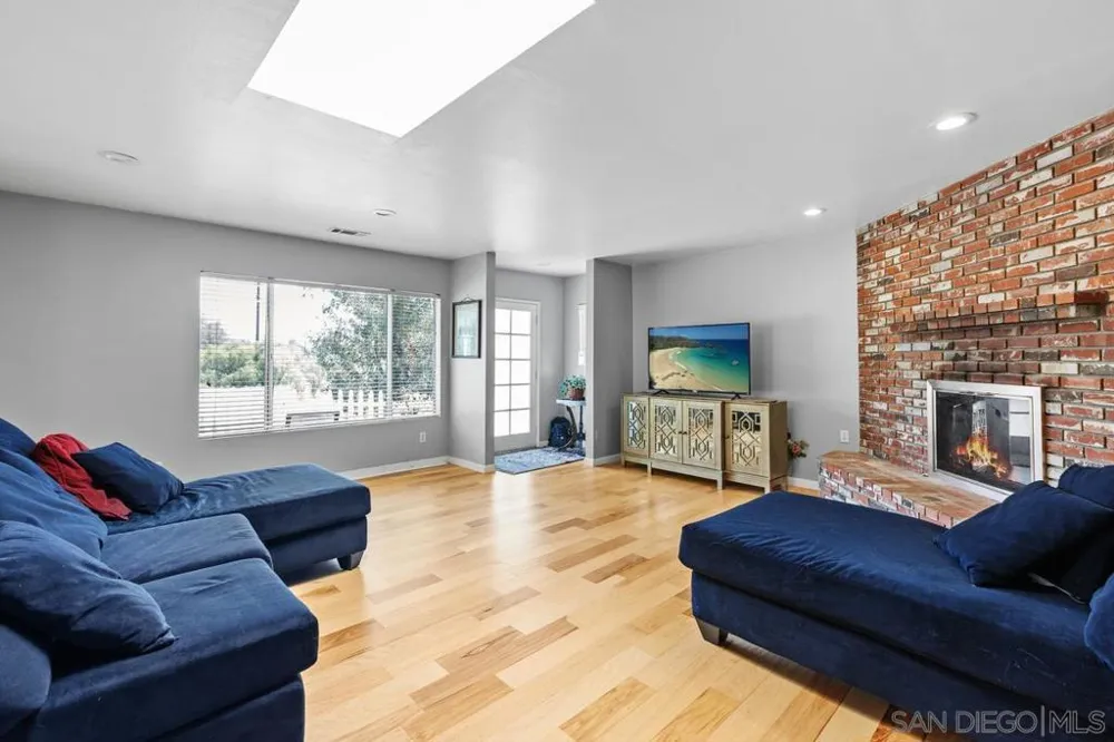 3562 S Mission Road Fallbrook, CA 92028