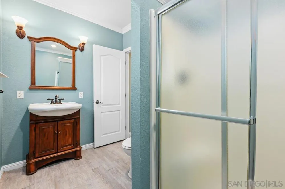 3562 S Mission Road Fallbrook, CA 92028
