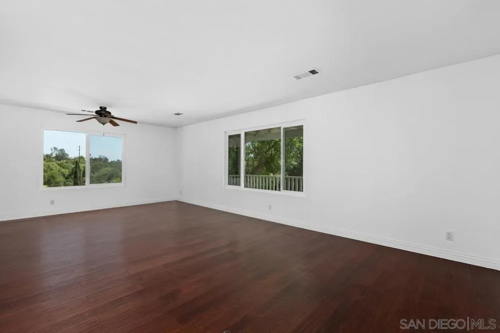 3562 S Mission Road Fallbrook, CA 92028