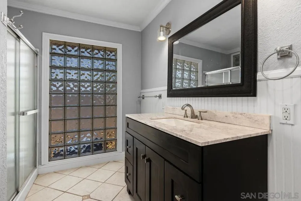 3562 S Mission Road Fallbrook, CA 92028