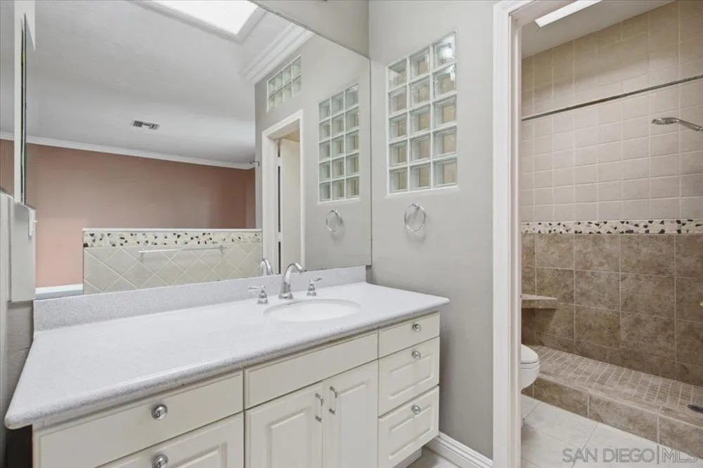 3217 Columbia St #11 San Diego, CA 92103
