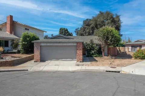 1823 Sparks Ct.