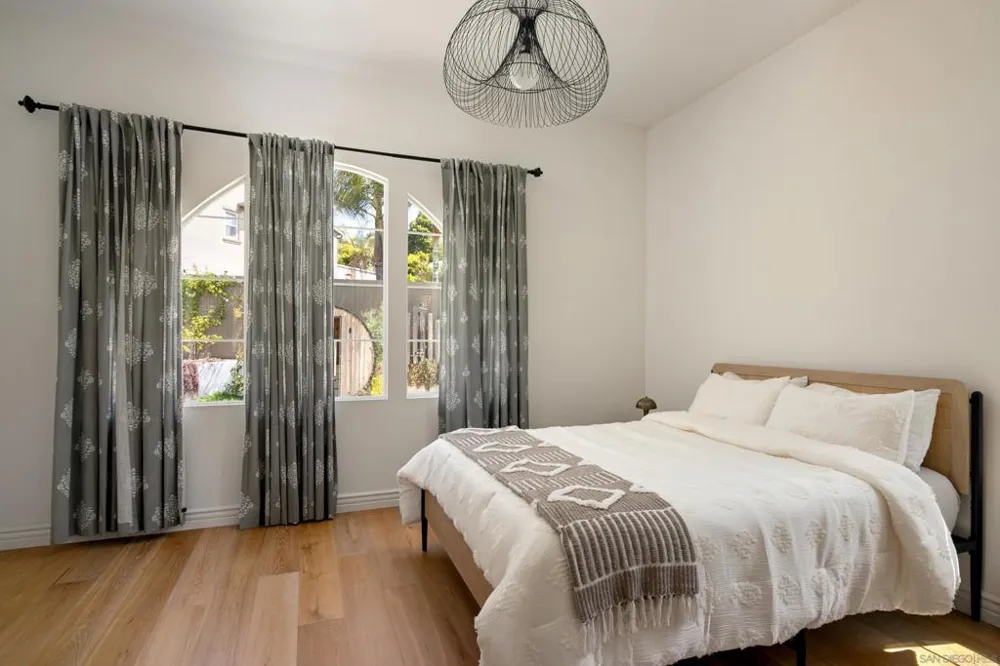 809 Sandy Court Encinitas, CA 92024