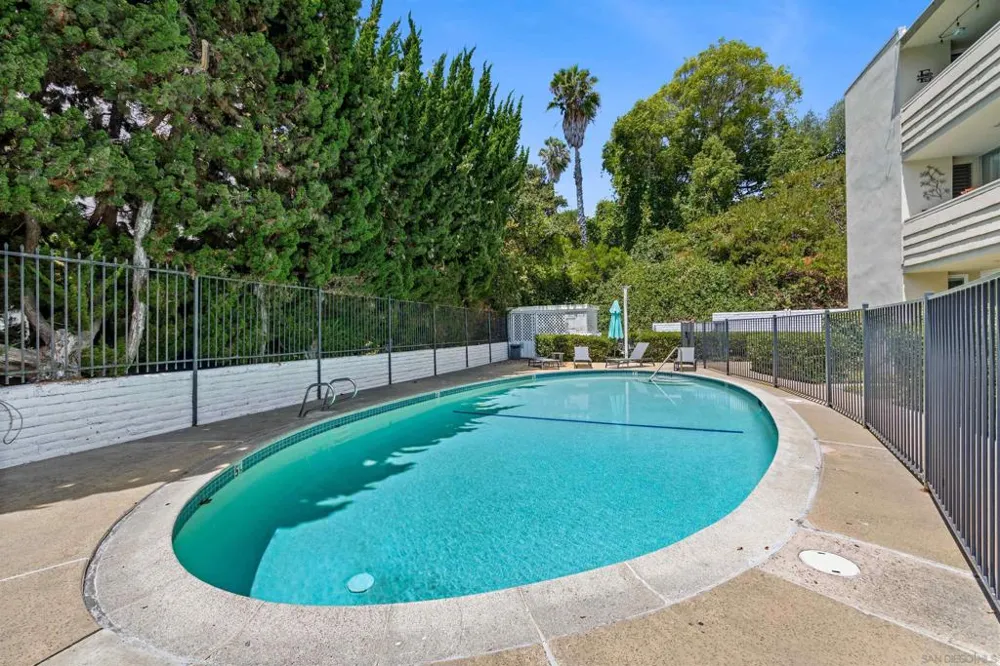 2510 Torrey Pines Rd. #320 La Jolla, CA 92037