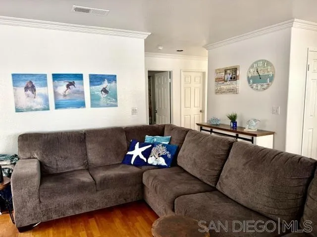 801 Mosaic Cir Oceanside, CA 92057