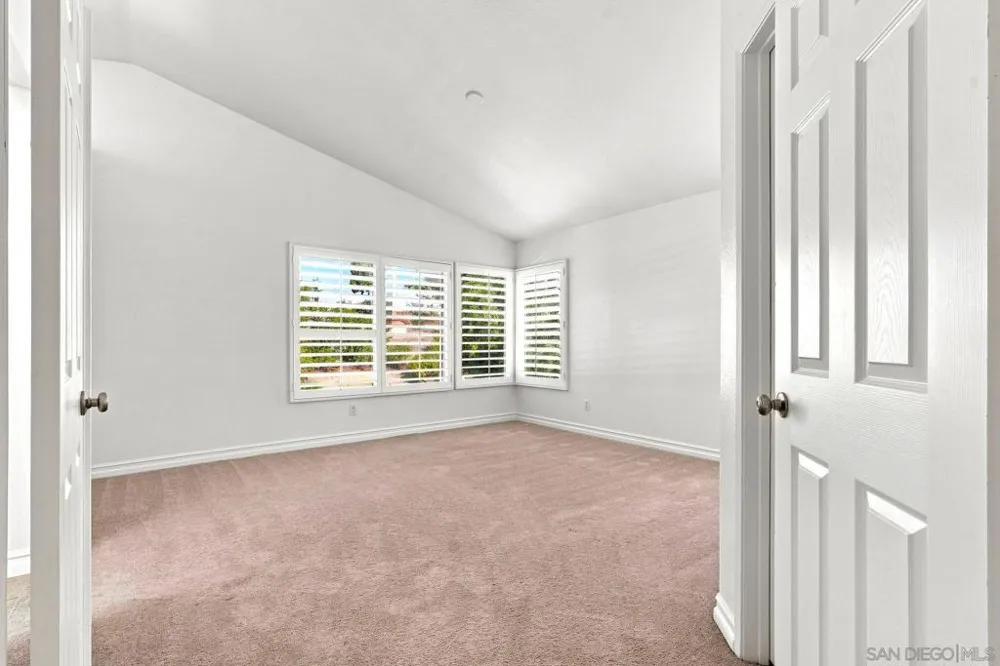801 Mosaic Cir Oceanside, CA 92057