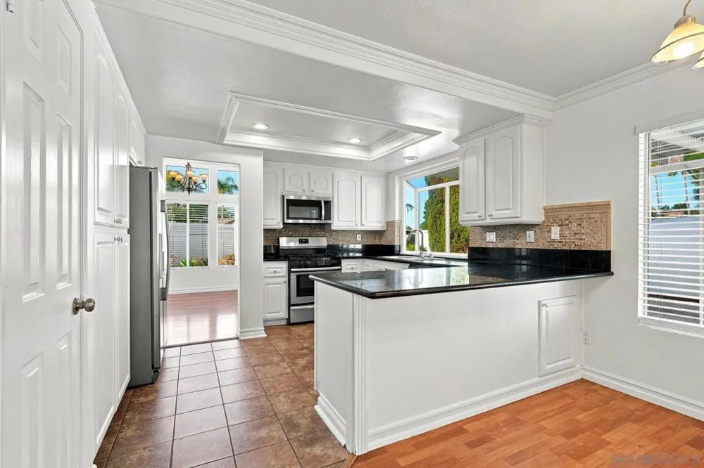 801 Mosaic Cir Oceanside, CA 92057