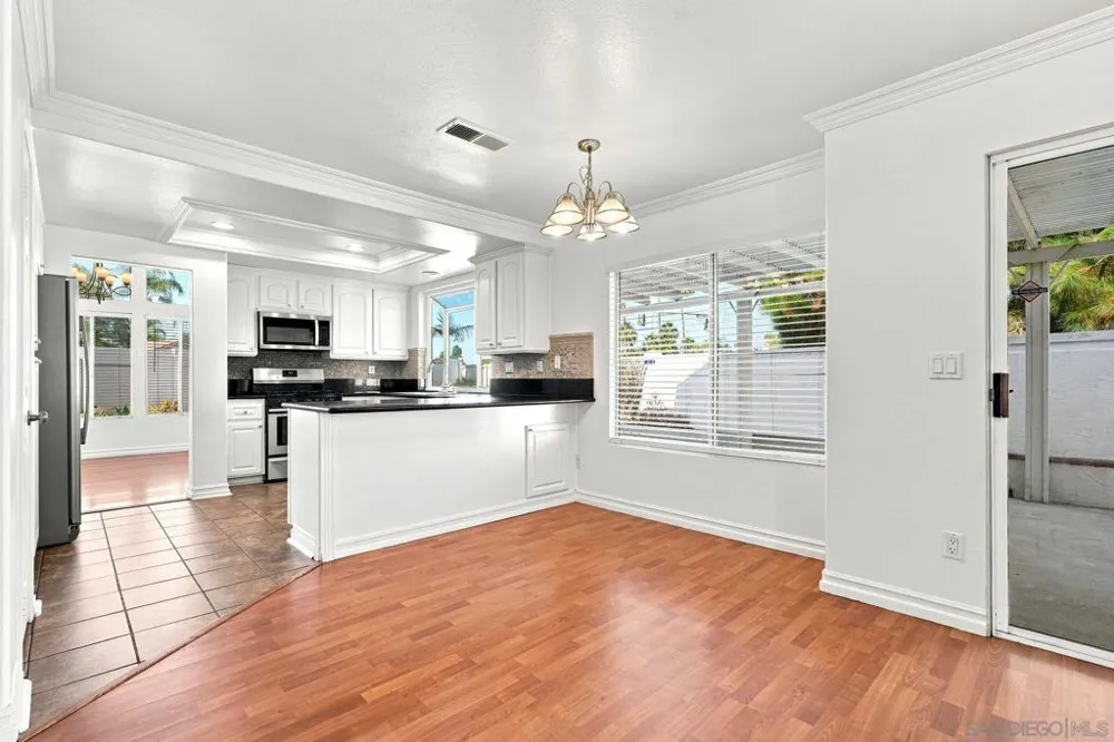 801 Mosaic Cir Oceanside, CA 92057