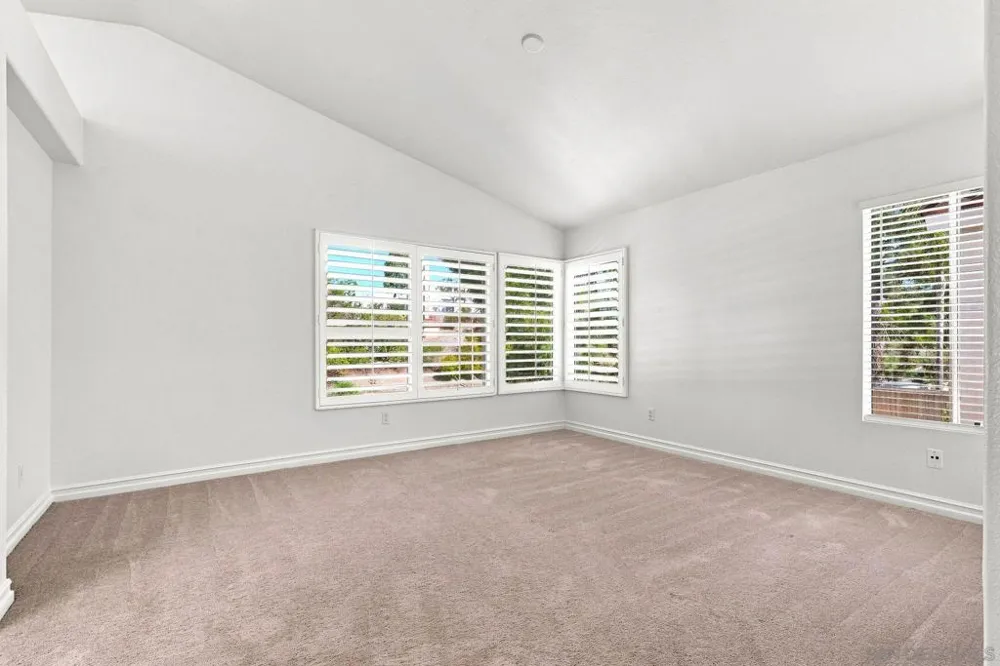 801 Mosaic Cir Oceanside, CA 92057