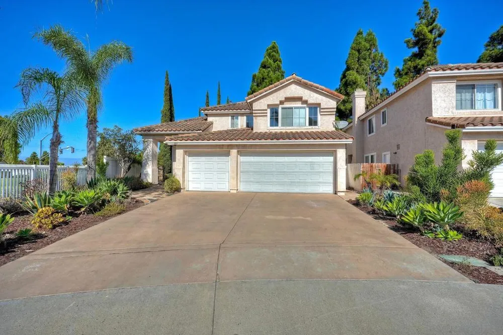 801 Mosaic Cir Oceanside, CA 92057