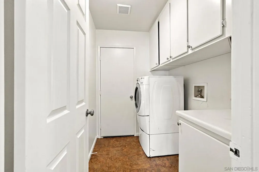 801 Mosaic Cir Oceanside, CA 92057