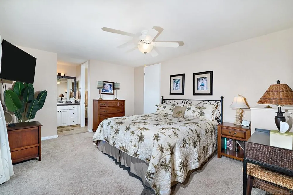 999 Pacific #C309 Oceanside, CA 92054