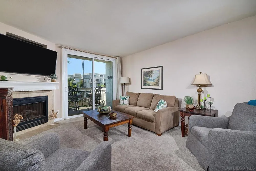 999 Pacific #C309 Oceanside, CA 92054