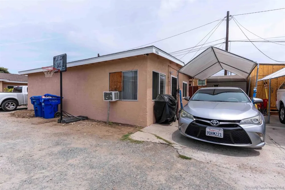 5484 Santa Margarita Street San Diego, CA 92114